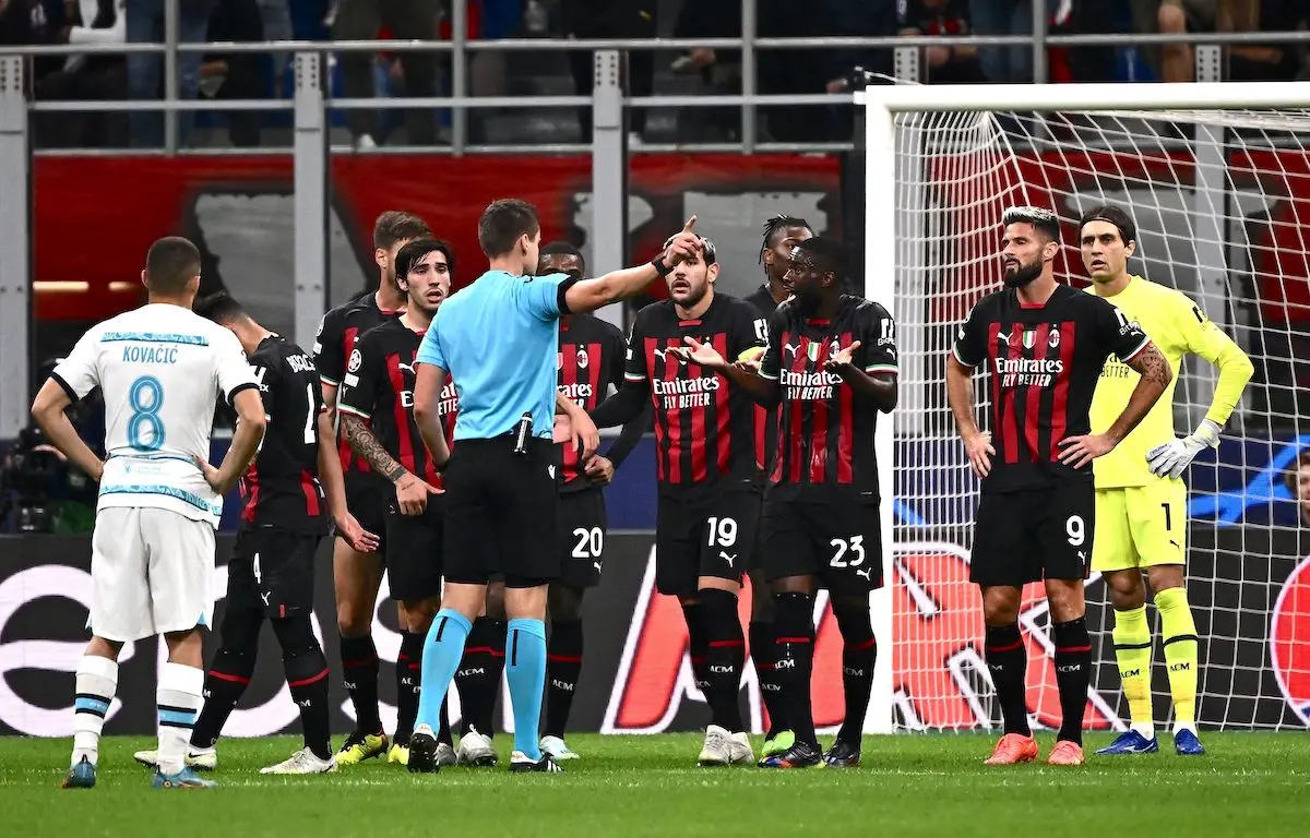 AC Milan cần lấy lại tinh thần