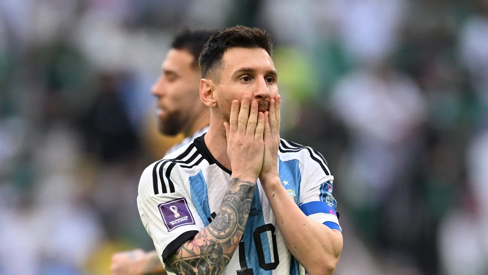 Argentina thua sốc dù Messi ghi bàn