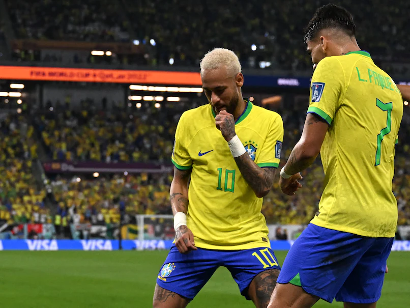 Neymar đã có bàn thắng đầu tiên ở World Cup năm nay