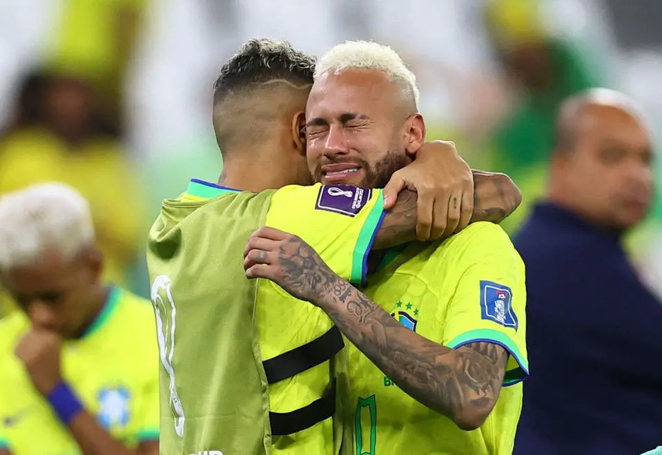 Neymar khóc rưng rức sau khi bị loại khỏi World Cup 2022