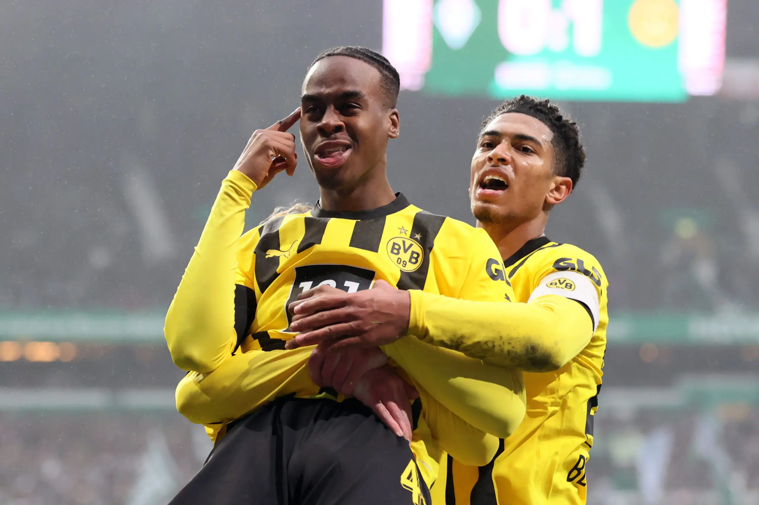 Dortmund đang thắng như chẻ tre ở Bundesliga