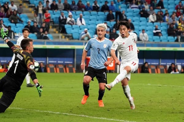 Soi kèo Châu Á trận Nhật Bản vs Uruguay